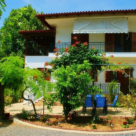 Platanos Apartment Nea Moudania Exterior photo