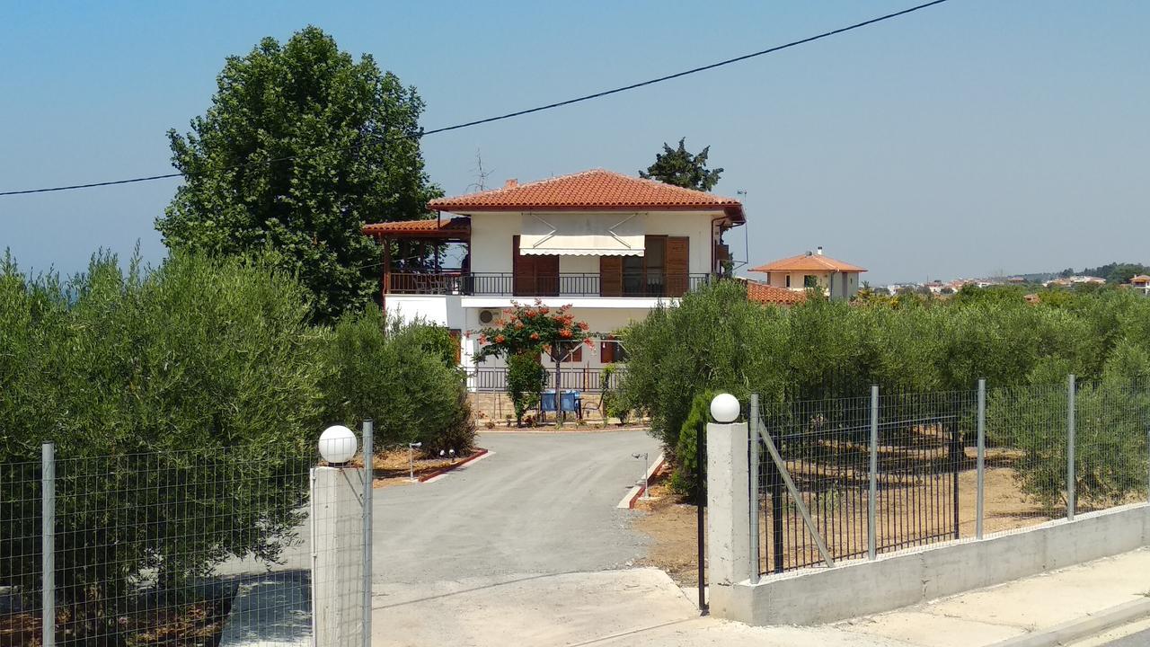 Platanos Apartment Nea Moudania Exterior photo
